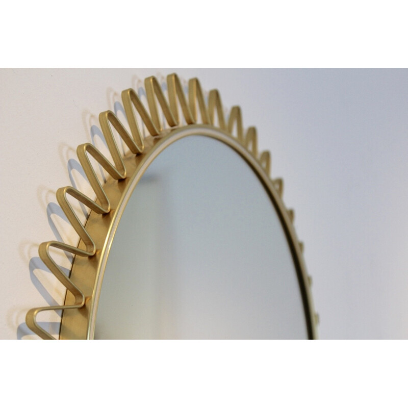 Round vintage mirror "soleil" in brass, France 1960