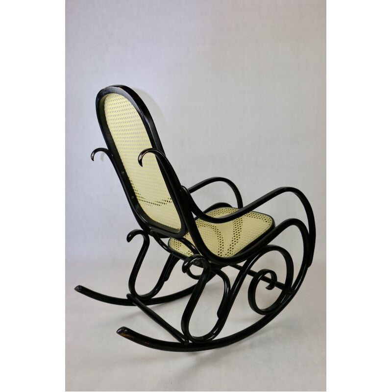 Chaise à bascule vintage noir par Michael Thonet, 1970