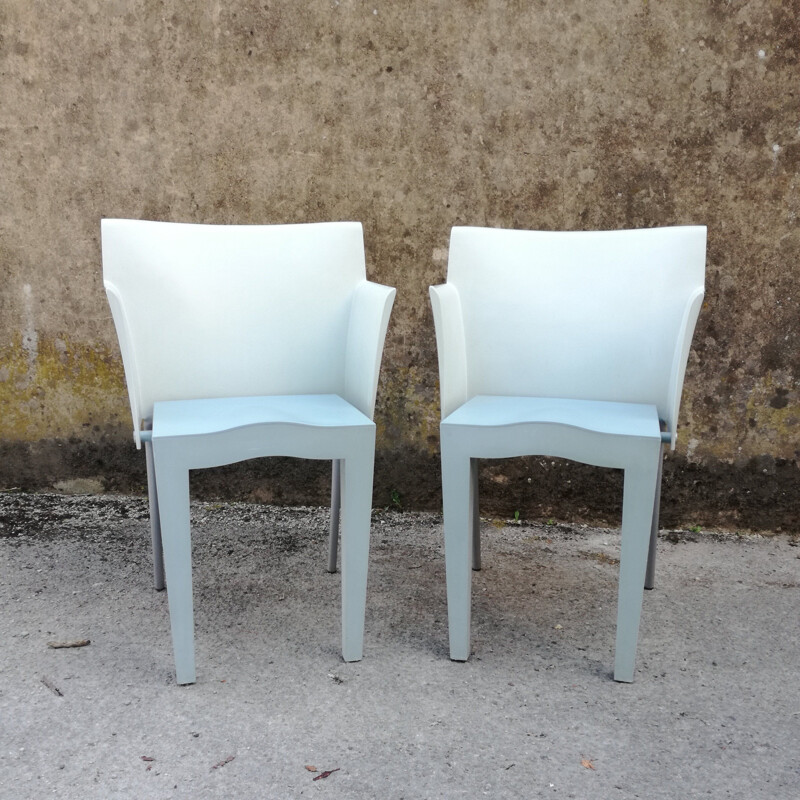 Par de poltronas azul celeste e verde claro de Philippe Starck para Kartell, 1995