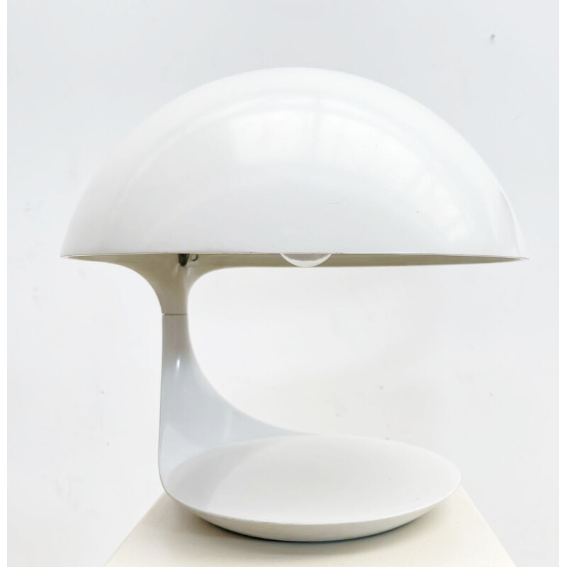 Paire de lampes de table blanches vintage en résine modèle "Cobra" par Elio Martinelli, Italie 1968