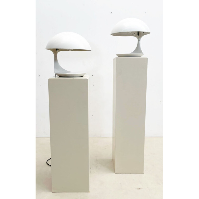 Pair of mid-century resin white table lamps model "Cobra" by Elio Martinelli, Italy 1968