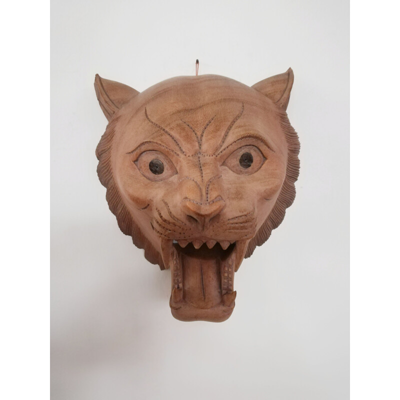 Máscara de madeira esculpida Vintage de um tigre a rugir
