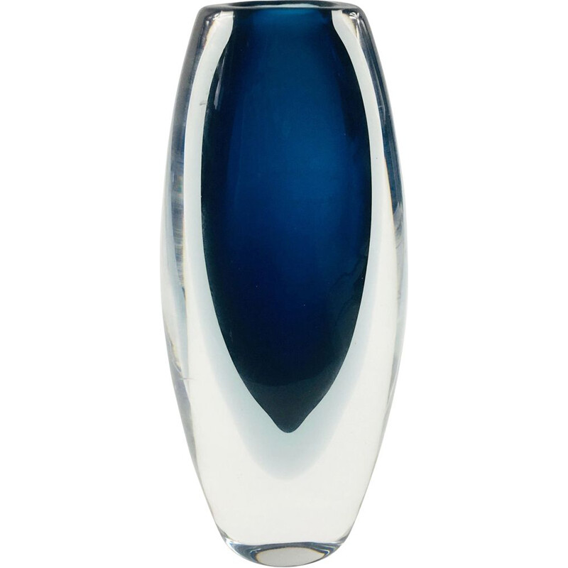 Mid-century Scandinavian Sommerso glass vase by Vicke Lindstrand for Kosta, Sweden 1960s