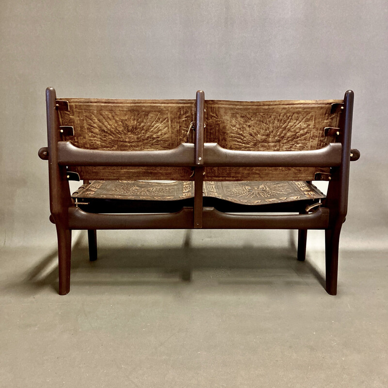 Canapé vintage en bois et cuir par Angel Pazmino, 1960