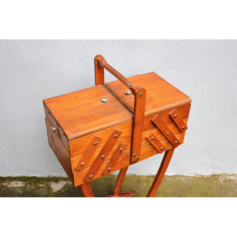 Mid century small sewing box in wood - 1950s