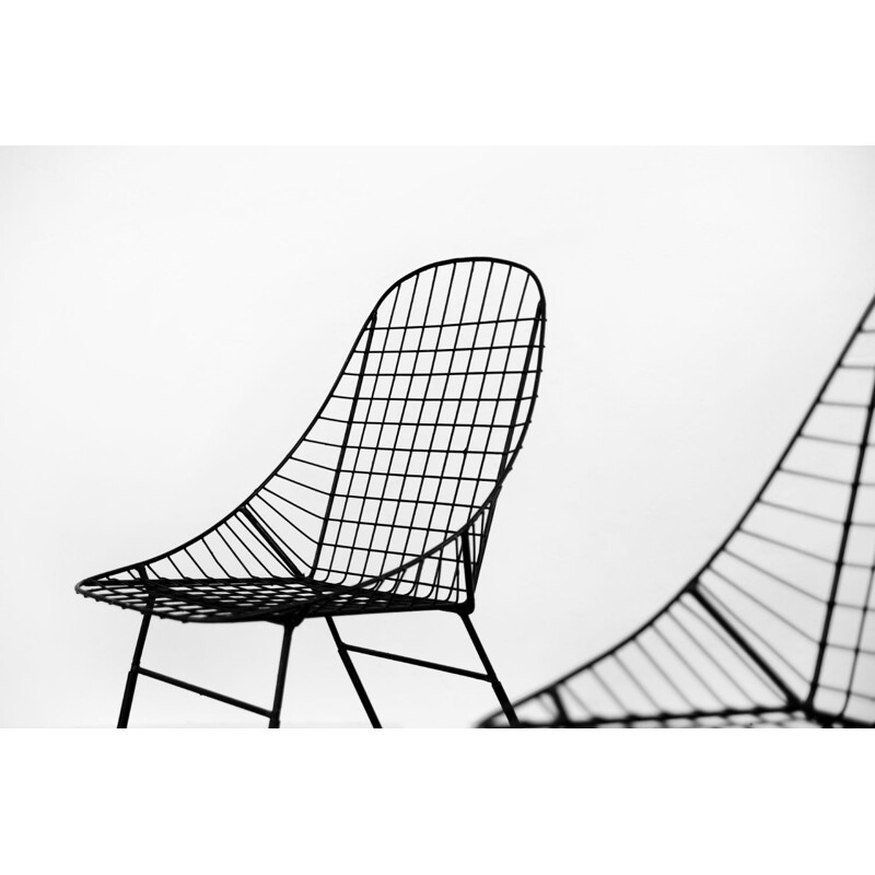 Set of 5 vintage scandinavian mid-century modern minimalist black wire prototype chair, 1960s