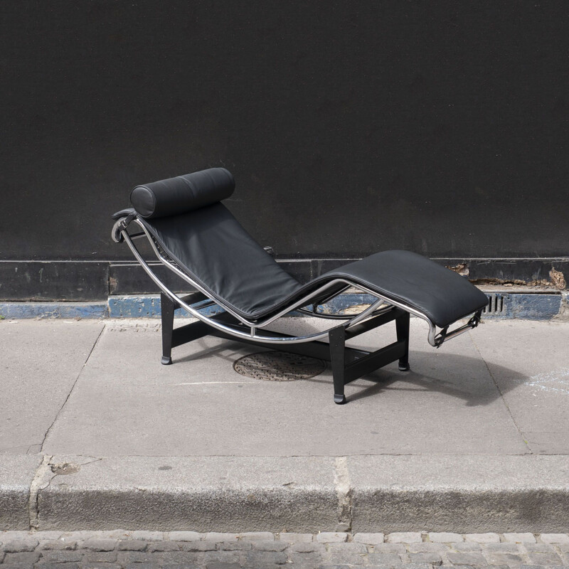 Cadeira Vintage lounge lc4 por Le Corbusier, Pierre Janneret e Charlotte Perriand para Cassina, 1970