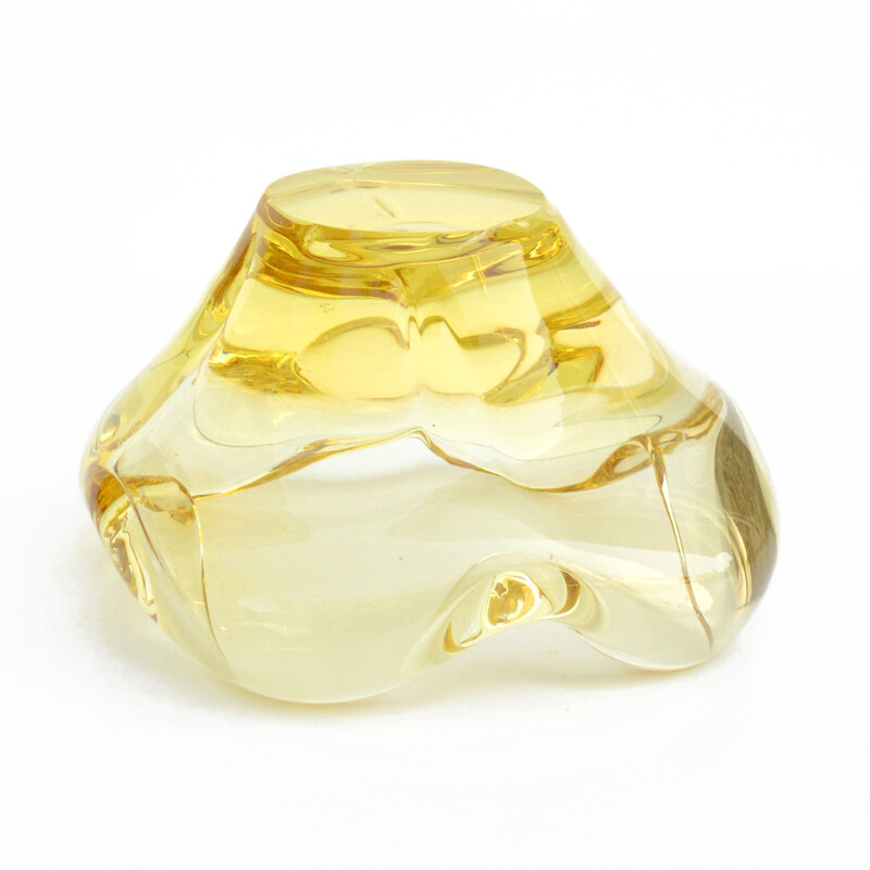 Vintage asbak in geel kristalglas van Miloslav Klinger voor Zelezny Brod Sklo, 1960