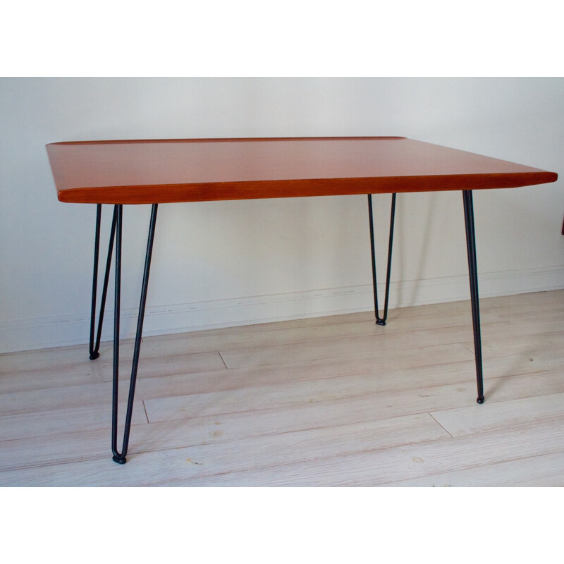 Danish dining table in solid wood with metal hairpin legs - 1950s