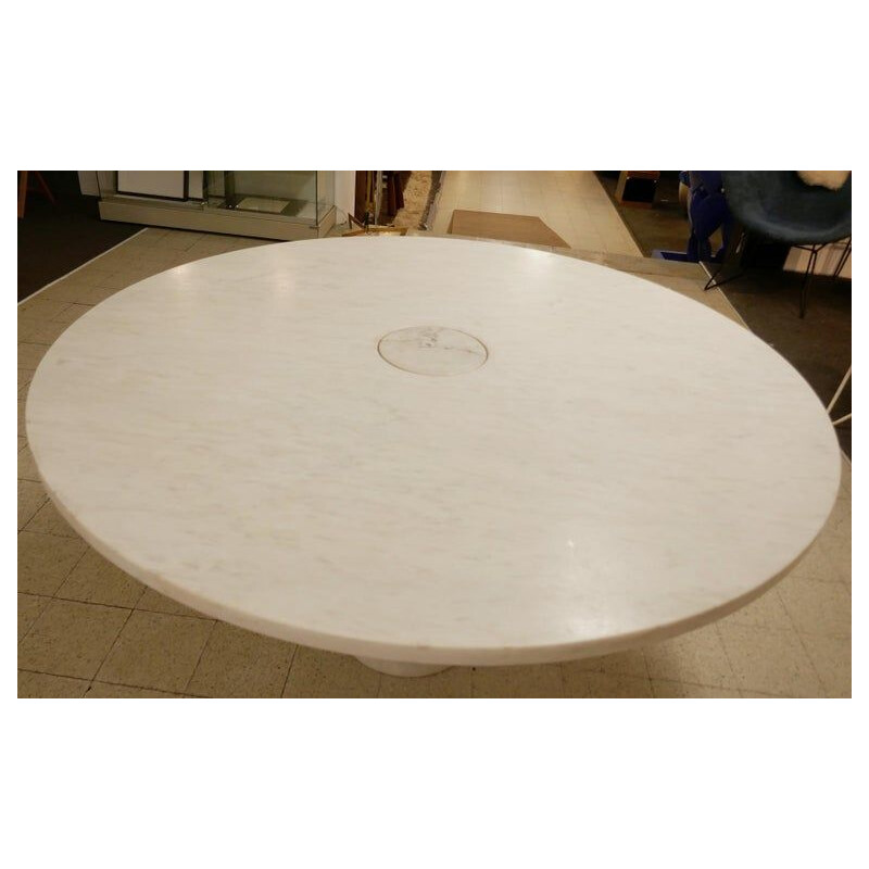 Mid-century white marble round dining table by Angelo Mangiarotti, 1970s