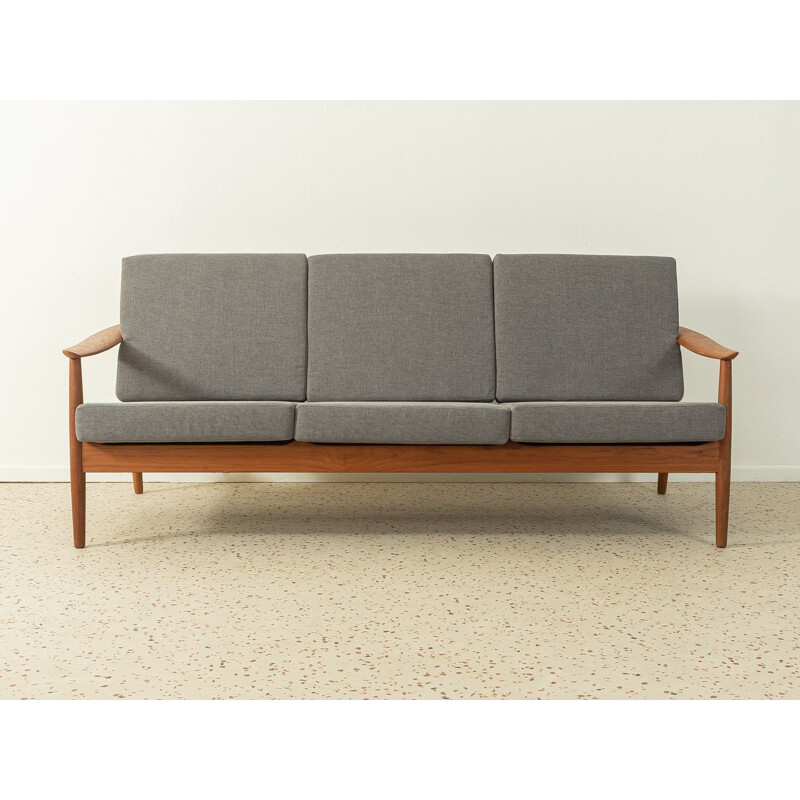 Vintage 3-seater "Fd 164" sofa with teak wood frame by Arne Vodder for France & Son, Denmark 1960s