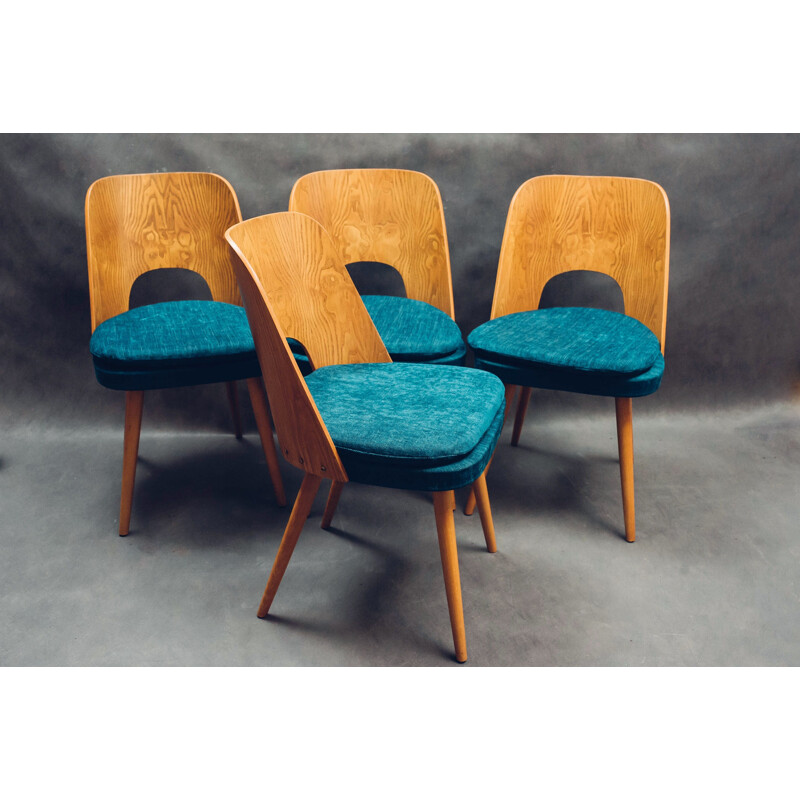 Lot de 4 chaises vintage en frêne et tissu bleu denim par Oswald Haerdtl, 1960