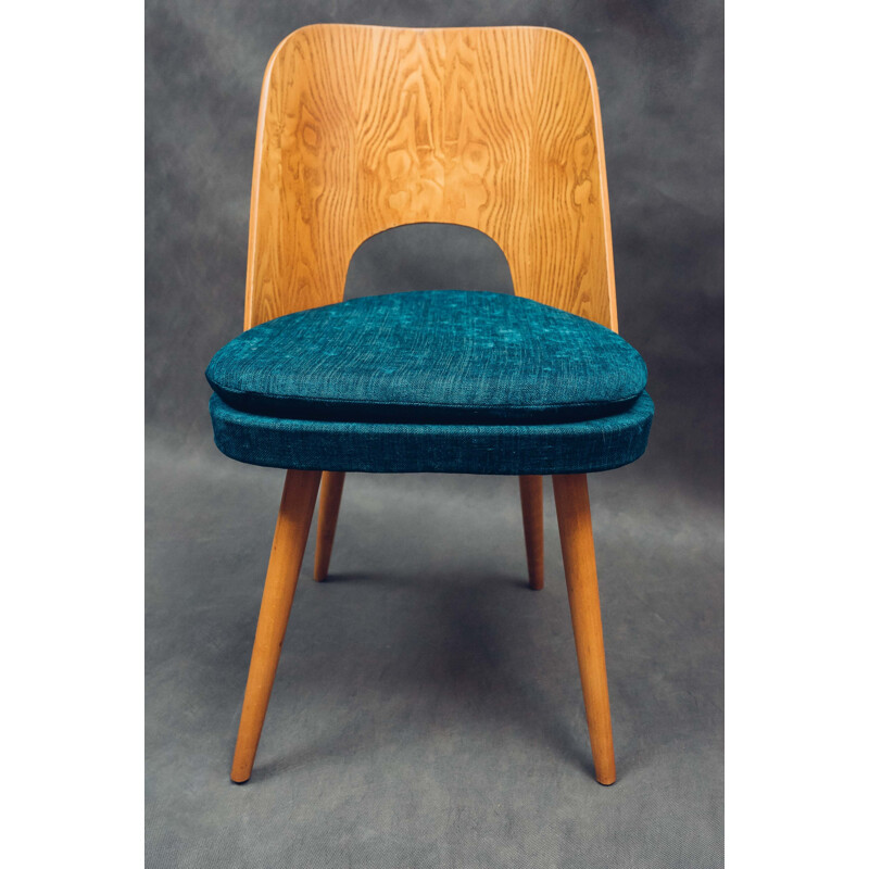 Lot de 4 chaises vintage en frêne et tissu bleu denim par Oswald Haerdtl, 1960
