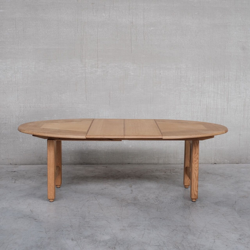 Oakwood oval French mid-century dining table by Guillerme et Chambron, 1970s