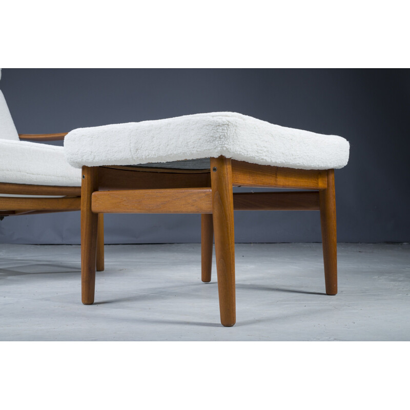 Mid-century Danish armchair and ottoman in teak and wool boucle by Arne Vodder for France & Søn, 1960s