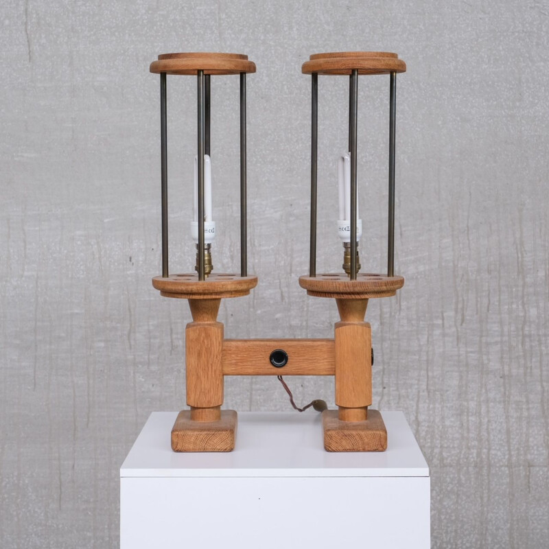 Paire de lampes de table vintage en bois de chêne par Guillerme et Chambron, France 1960