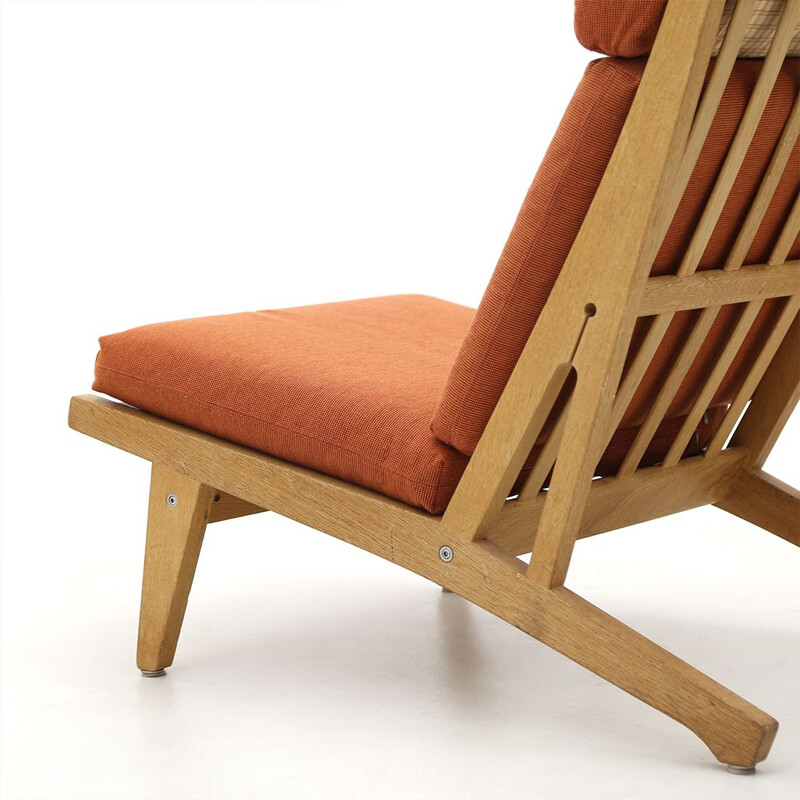 Vintage "Ge-375" oakwood armchair by Hans J. Wegner for Getama, 1960s