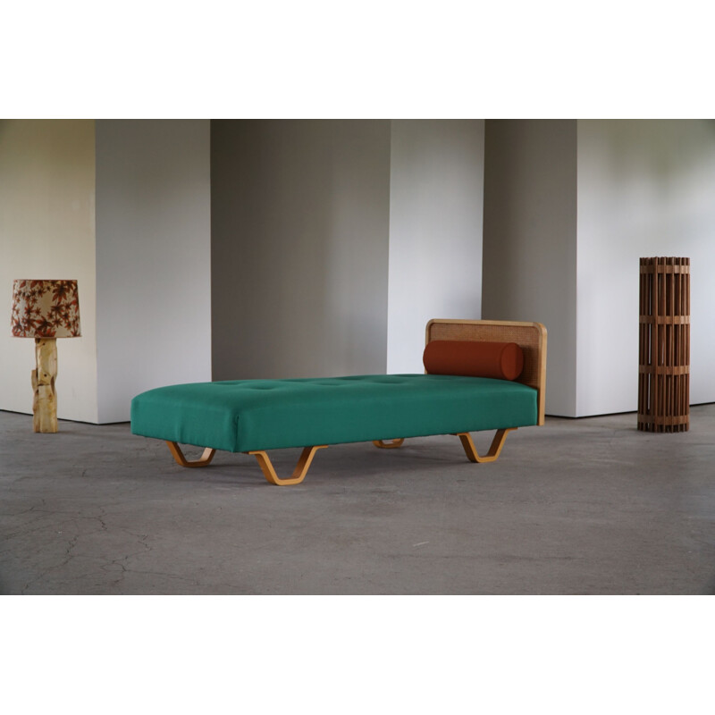 Vintage reupholstered in green fabric daybed by Getama, Denmark 1980s