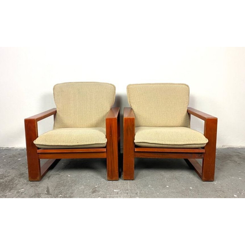 Ein Paar Vintage-Sessel aus Holz und beigem Stoff von Miroslav Navratil, 1970