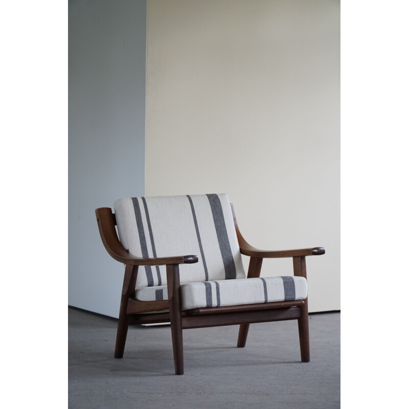 Pair of vintage armchairs in savak wool by Hans J. Wegner for Getama