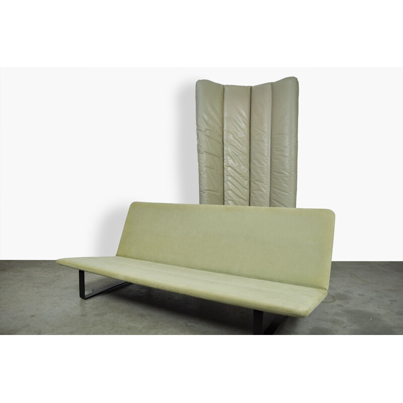 Vintage leather C683 sofa by Kho Liang Ie for Artifort, 1960s