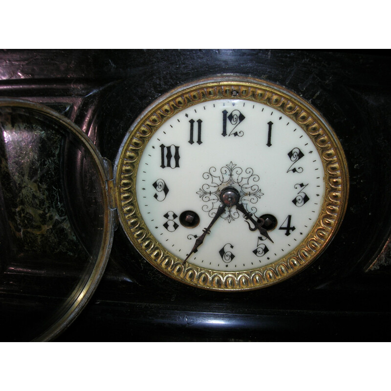 Orologio vintage di Carrier Belleuse