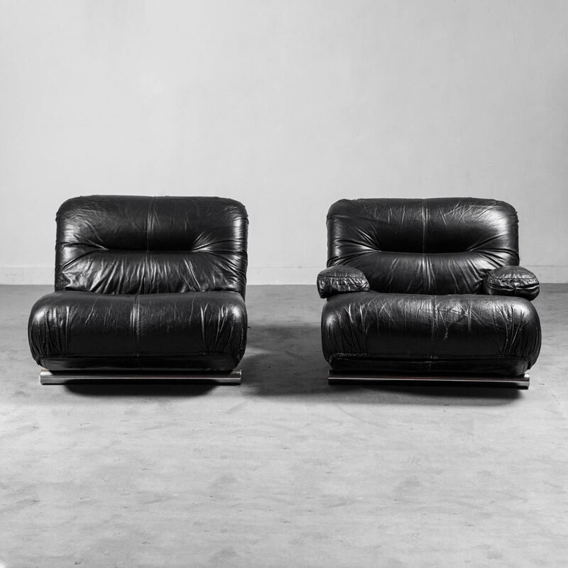 Paire de fauteuils vintage en cuir noir de Giuseppe Munari, 1960