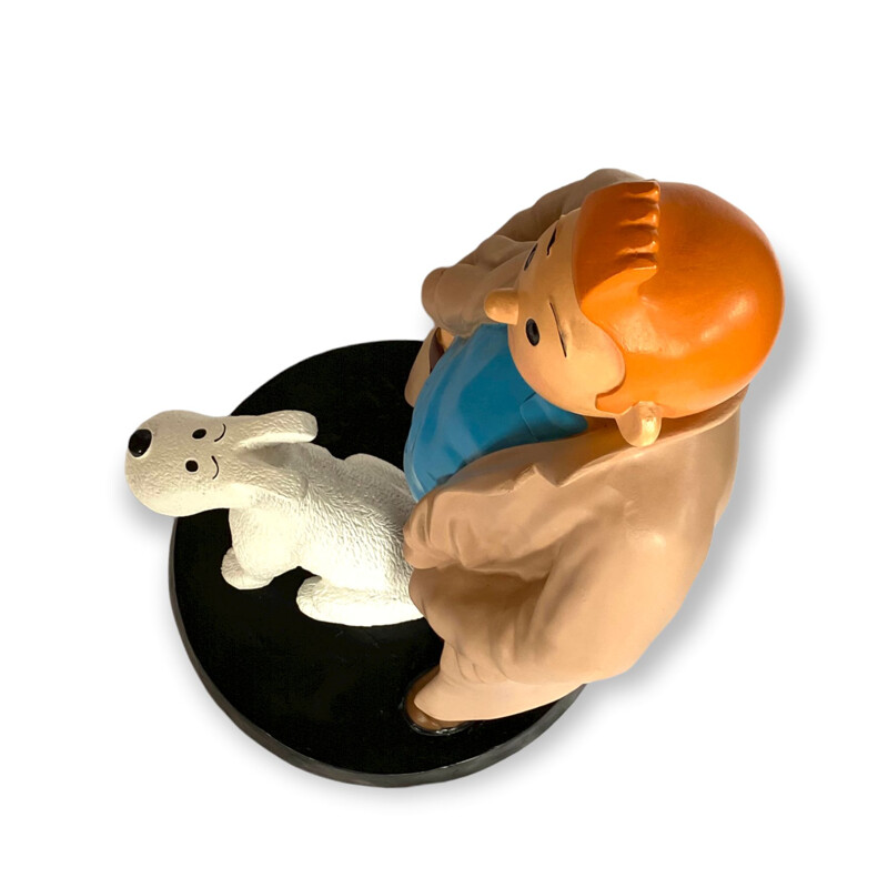 Collectible Tintin resin figurine - Tintin and Snowy sitting on the lawn.  Tintinimaginatio 2023, 47001