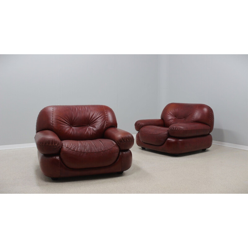 Pair of vintage Sapporo leather armchairs by Mobil Girgi, Italy 1970