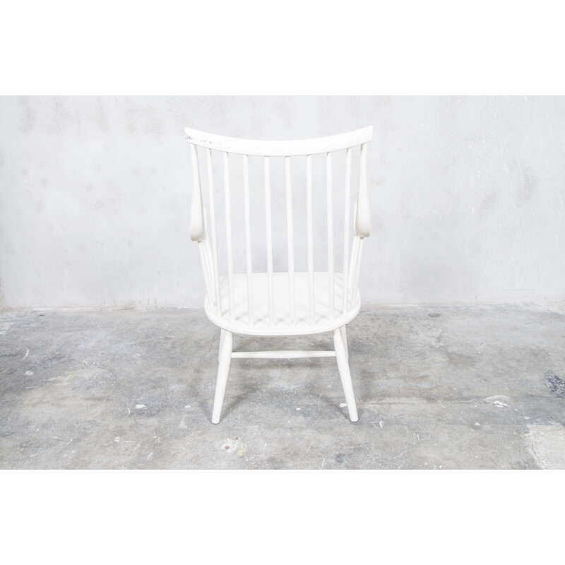 Fauteuil scandinave "Grandezza" Nesto en bouleau laqué blanc, Lena LARSSON - 1960