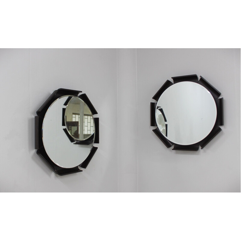 Paire de miroirs vintage ronds octogonaux rétro-éclairés avec cadre en bois, 1970