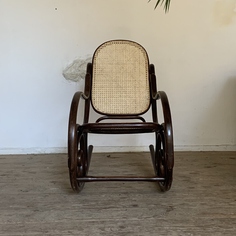 Cadeira de baloiço Vintage Thonet em cana