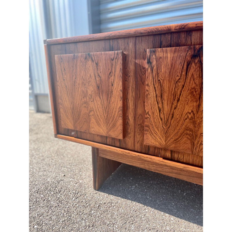 Vintage rosewood sideboard by Poul Hundevad, 1960