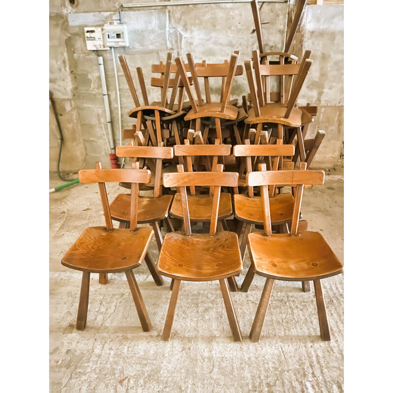 Set van 30 vintage brutalistische stoelen in massief iepenhout, 1950-1960