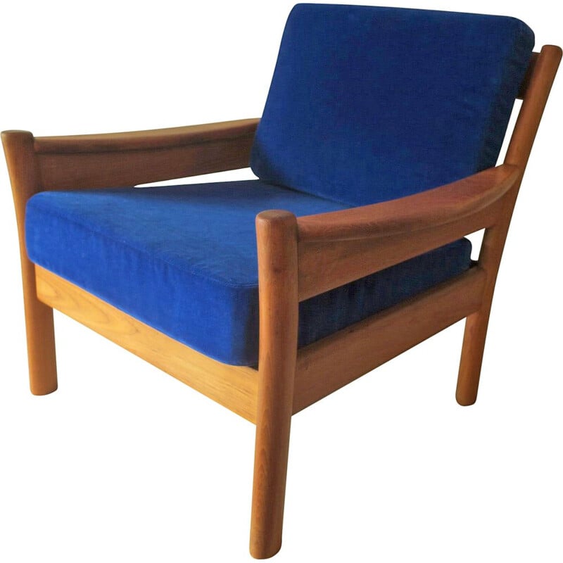 Vintage Dyrlund fauteuil in teak en blauw fluweel, Denemarken 1970