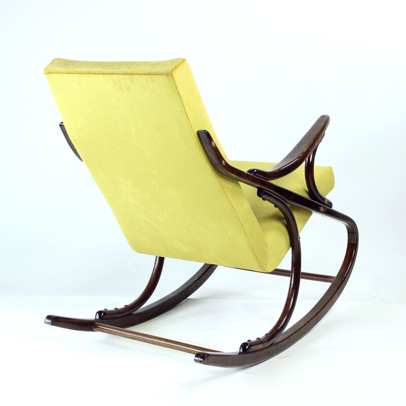 Chaise à bascule vintage en bois courbé par Ton, Tchécoslovaquie 1960