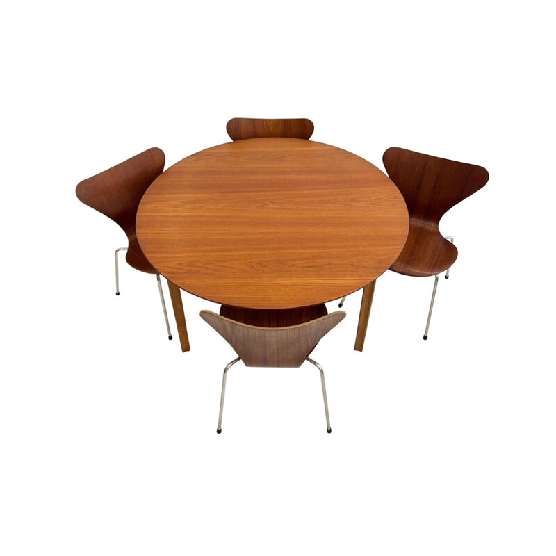 Mesa redonda vintage Grand Prix en teca de Arne Jacobsen para Fritz Hansen, 1957