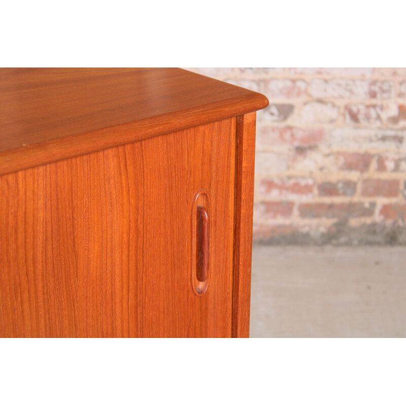 Credenza vintage in teak di Nils Jonsson per Troeds, 1960