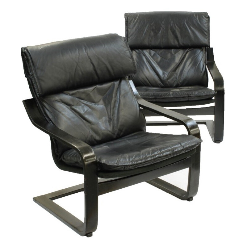 Pair of Scandinavian armchairs in black leather and wood - 1970s