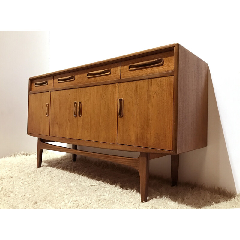 Mid-century G-Plan "Fresco" sideboard in teak, Victor WILKINS - 1960s