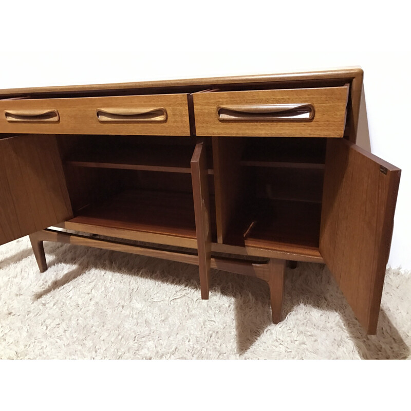 Mid-century G-Plan "Fresco" sideboard in teak, Victor WILKINS - 1960s