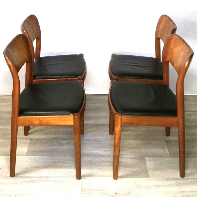Set of Danish Koefoed-Hornslet chairs in black leatherette - 1960 