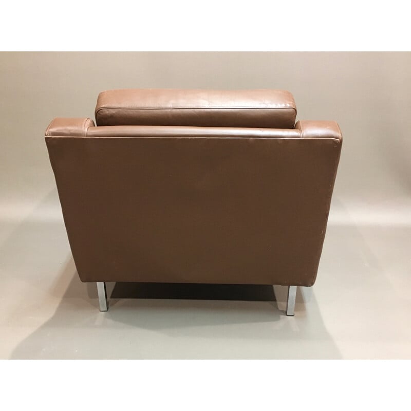 Mid century armchair in leather and chromed metal - 1960