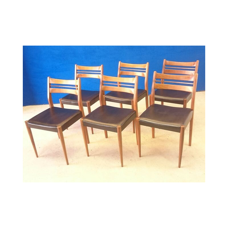 Scandinavian chairs in teak and leatherette - 1950s