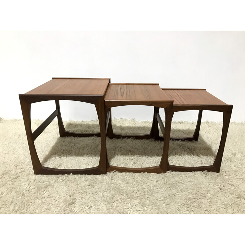 Set of 3 G-Plan "Quadrille" nesting tables in teak, R. BENNETT - 1960s