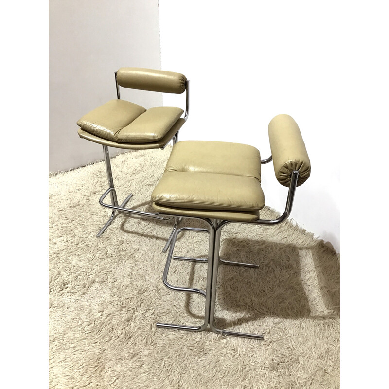 Pair of Pieff "Eleganza" bar stools in leather and chromed metal - 1970s