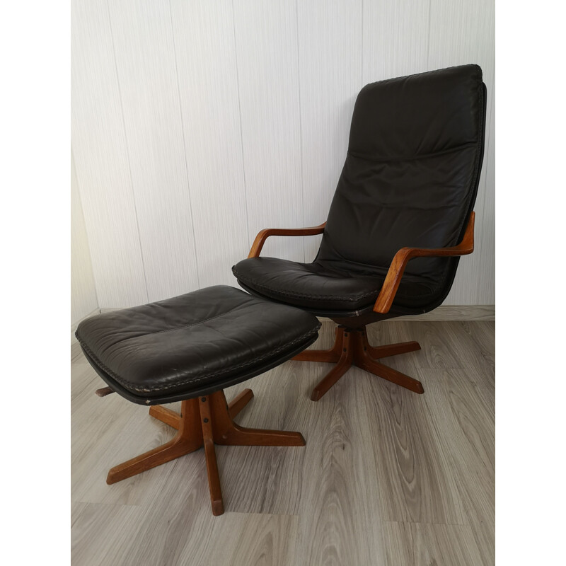 Sillón vintage de cuero con reposapiés de Berg C90, Dinamarca 1970