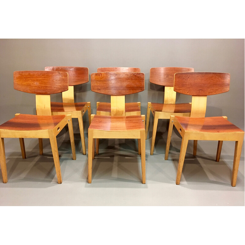 Suite de 6 chaises empilables en chêne et palissandre, Egon BRO - 1960