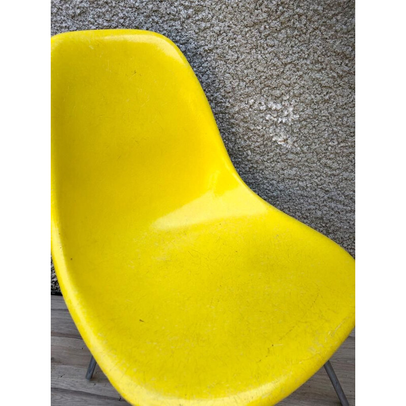 Vintage fiberglass chair by Charles Eames for Herman Miller