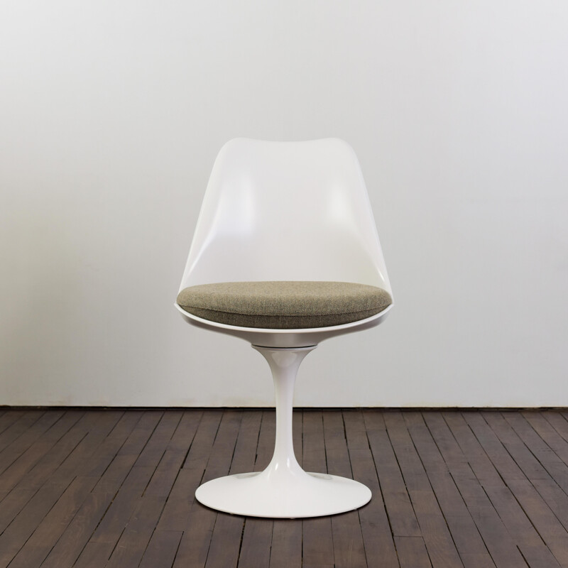 Satz von 6 Vintage Tulip Stühlen von Eero Saarinen für Knoll International, 1957